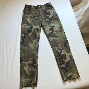 RE/DONE orginals green camo straight leg print raw hem cropped pants